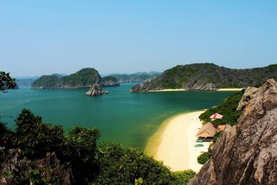 Lan Ha bay &ndash; Ha Long bay &ndash; Kayaking &ndash; Swimming &ndash; Snorkeling &ndash; Monkey island &ndash; Over night on boat